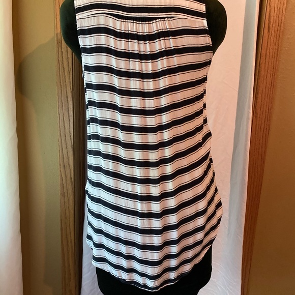 Top - Picture 6 of 6